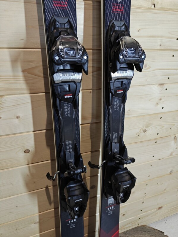 LYŽE VOLKL RACETIGER SRC 168CM --MODEL 2025--